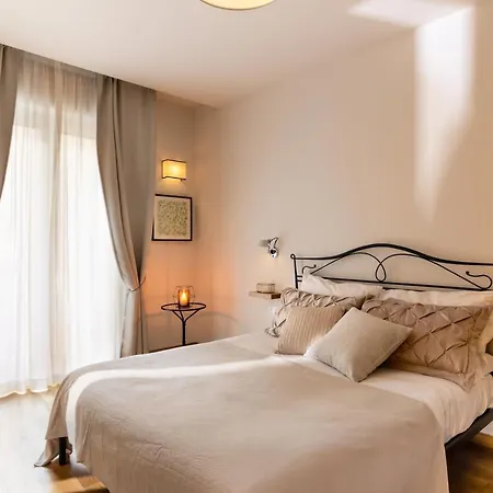 Apartment Myflorenceholiday Gold Bridge