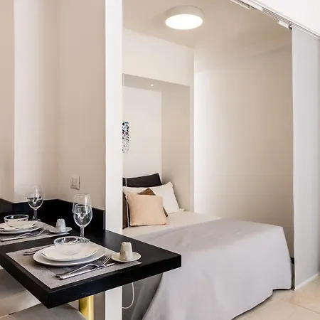 Myflorenceholiday Gold Bridge Apartment