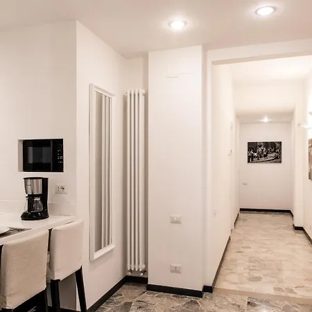 Myflorenceholiday Gold Bridge Apartment *