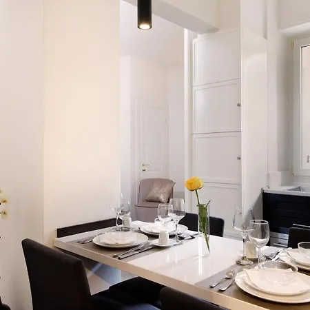 Myflorenceholiday Gold Bridge Apartment *
